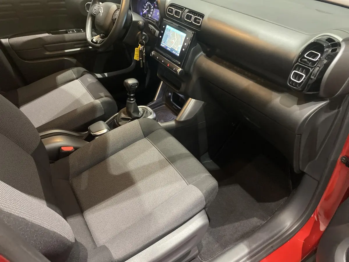 1.2 S&S Feel | 110 PK | Apple Carplay/Android Auto | Navigatie | Climate control | Parkeerhulp |38 DKM |