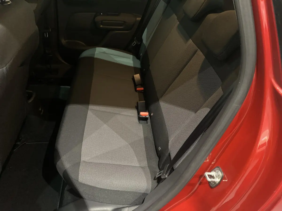 1.2 S&S Feel | 110 PK | Apple Carplay/Android Auto | Navigatie | Climate control | Parkeerhulp |38 DKM |