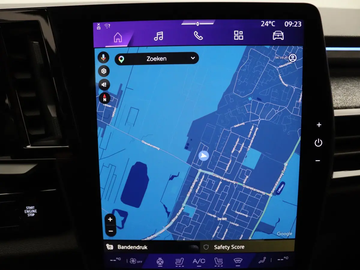 200pk E-Tech full hybrid techno 7p. Apple Carplay/Android Auto | Climate