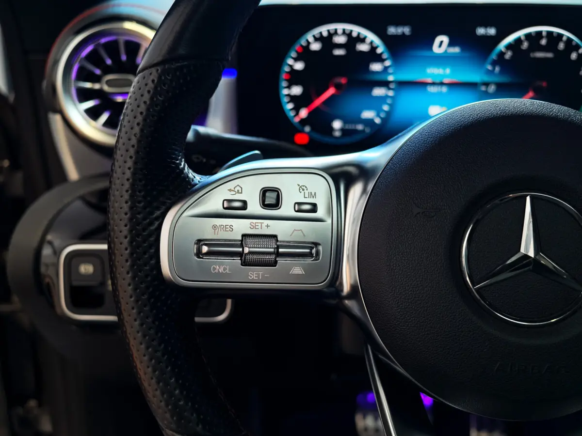 250 e AMG Line Pano | 360 | Headup | Memory | ACC | Keyless
