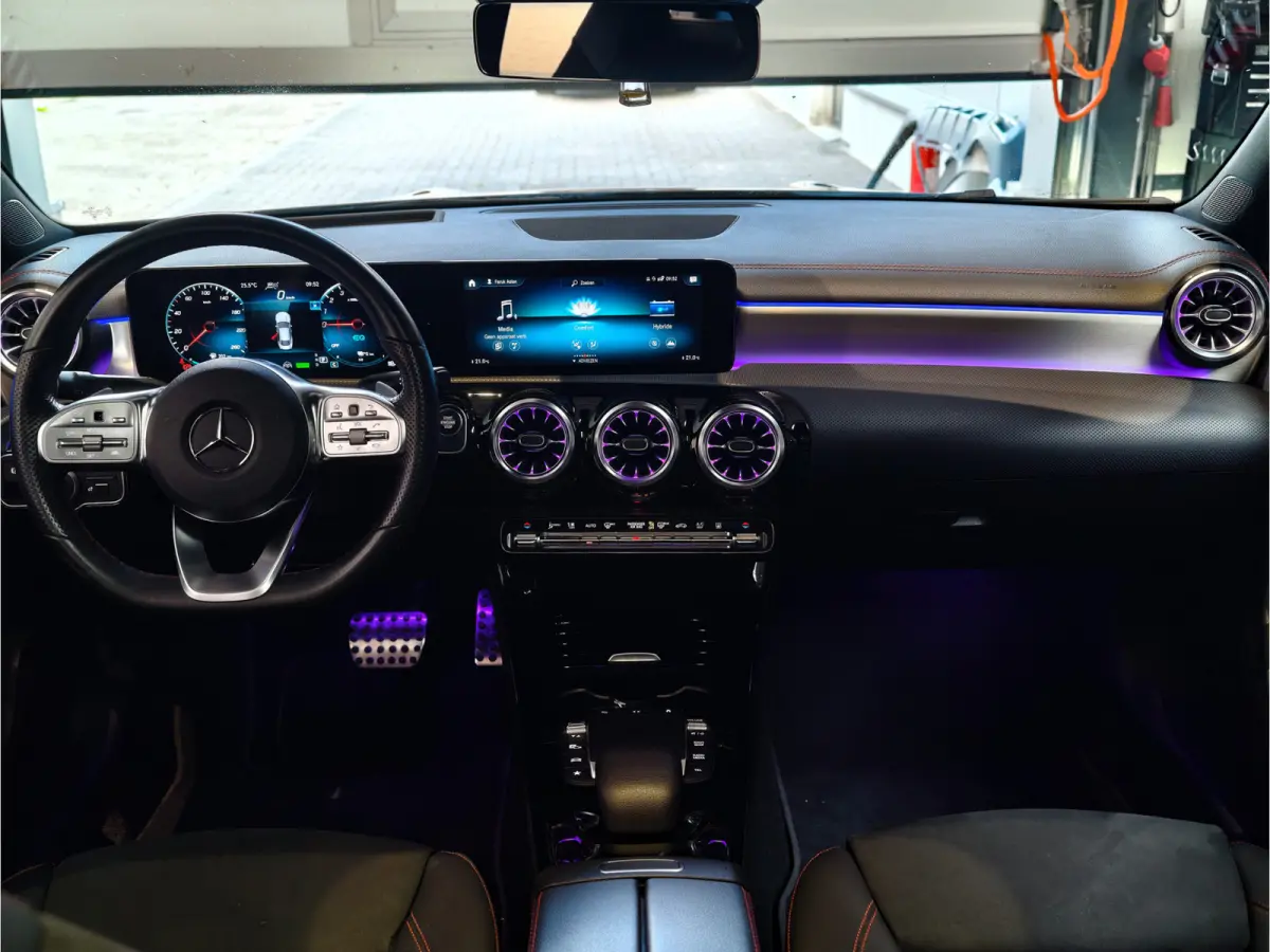 250 e AMG Line Pano | 360 | Headup | Memory | ACC | Keyless