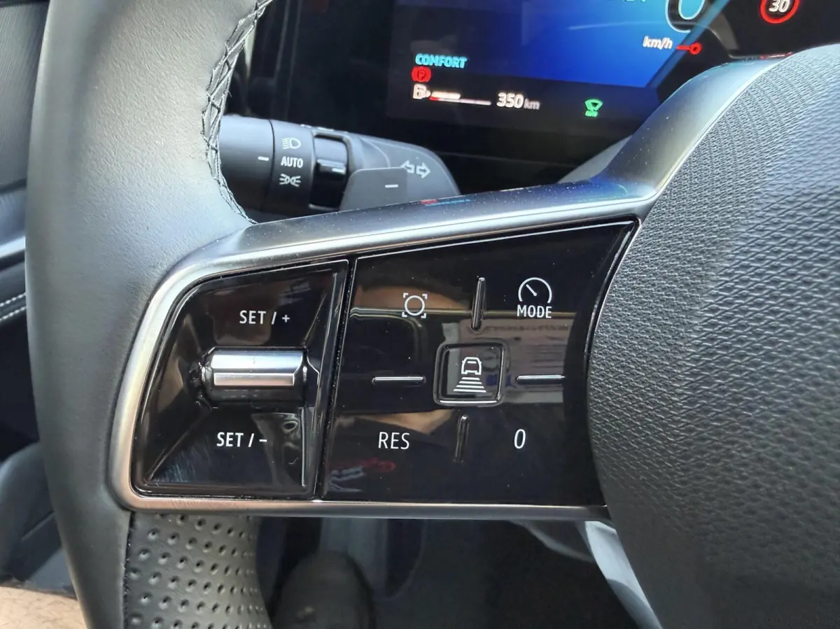 1.2 E-Tech full hybrid 200 techno ACHTERASBESTURING
