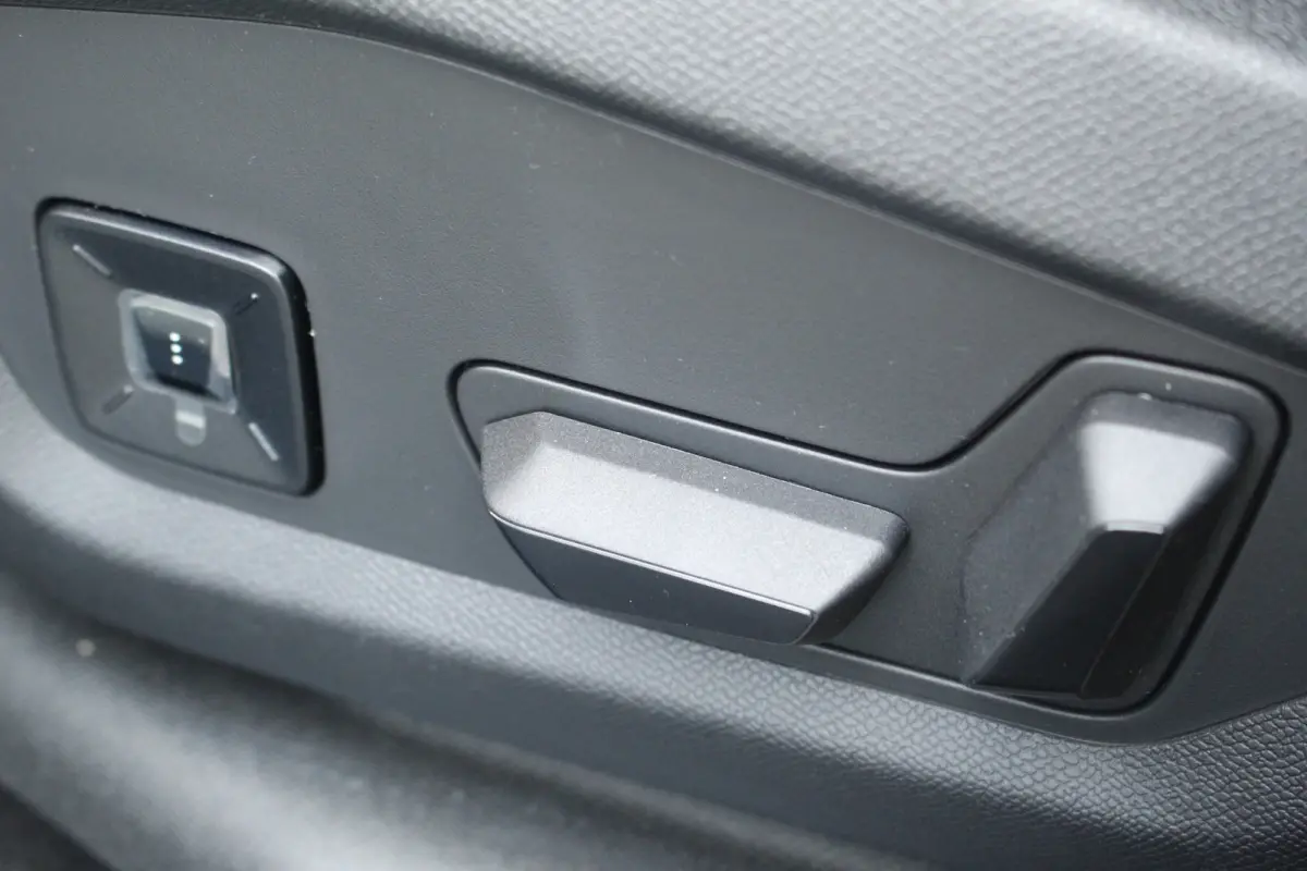 1.6 Plug-in Hybrid 195 GT Exclusive 7p Full Options! | Leder | Pano | Massage | 360 CAM | Stoel verw. & Ventilatie | ACC | BLIS | Full Options! | Leder | Pano | Massage | 360 CAM | Stoel ver