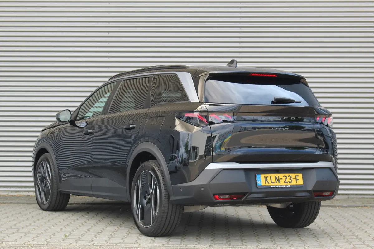 1.6 Plug-in Hybrid 195 GT Exclusive 7p Full Options! | Leder | Pano | Massage | 360 CAM | Stoel verw. & Ventilatie | ACC | BLIS | Full Options! | Leder | Pano | Massage | 360 CAM | Stoel ver