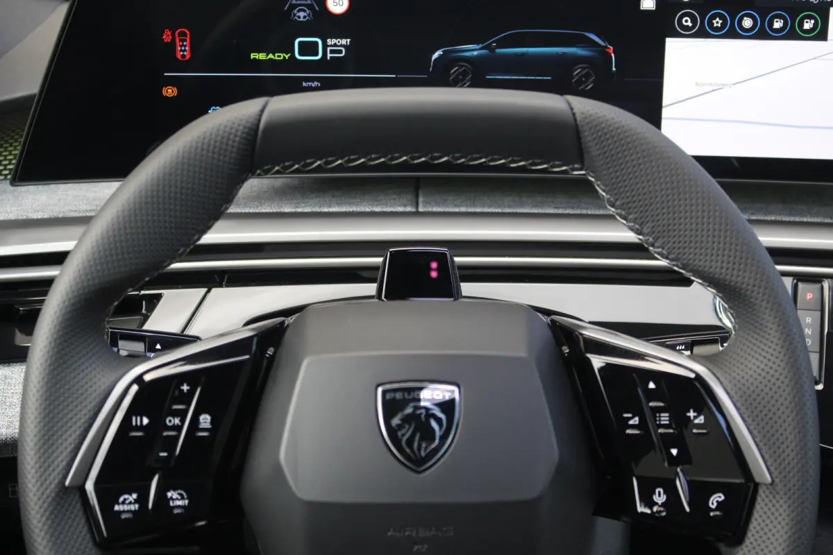 1.6 Plug-in Hybrid 195 GT Exclusive 7p Full Options! | Leder | Pano | Massage | 360 CAM | Stoel verw. & Ventilatie | ACC | BLIS | Full Options! | Leder | Pano | Massage | 360 CAM | Stoel ver