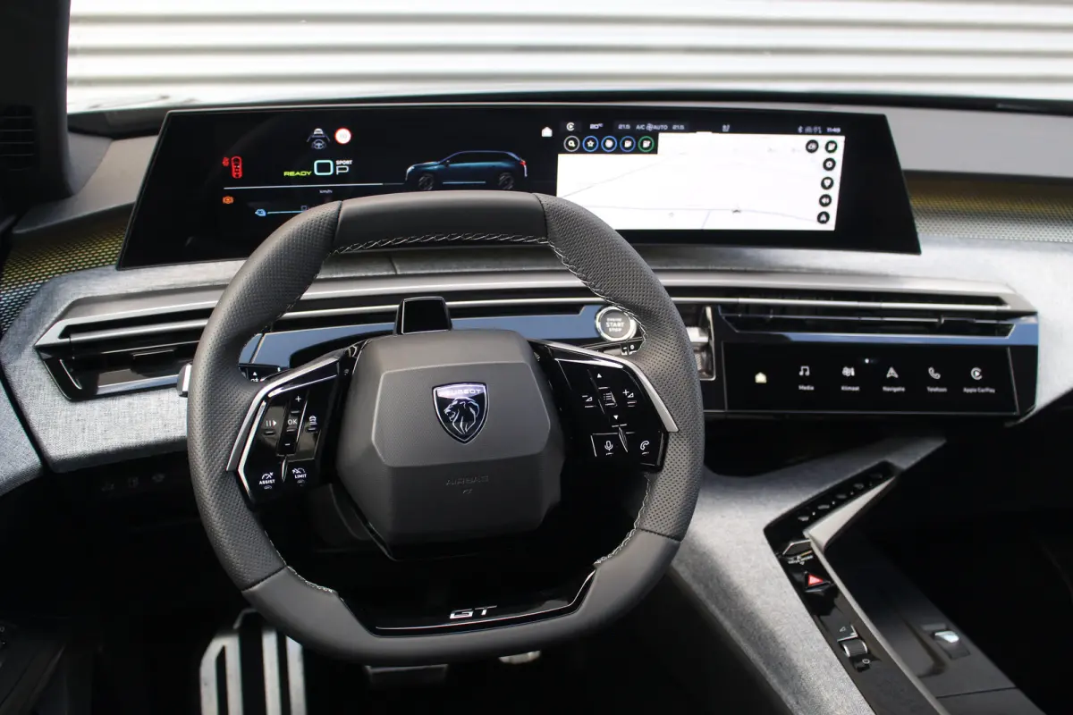 1.6 Plug-in Hybrid 195 GT Exclusive 7p Full Options! | Leder | Pano | Massage | 360 CAM | Stoel verw. & Ventilatie | ACC | BLIS | Full Options! | Leder | Pano | Massage | 360 CAM | Stoel ver