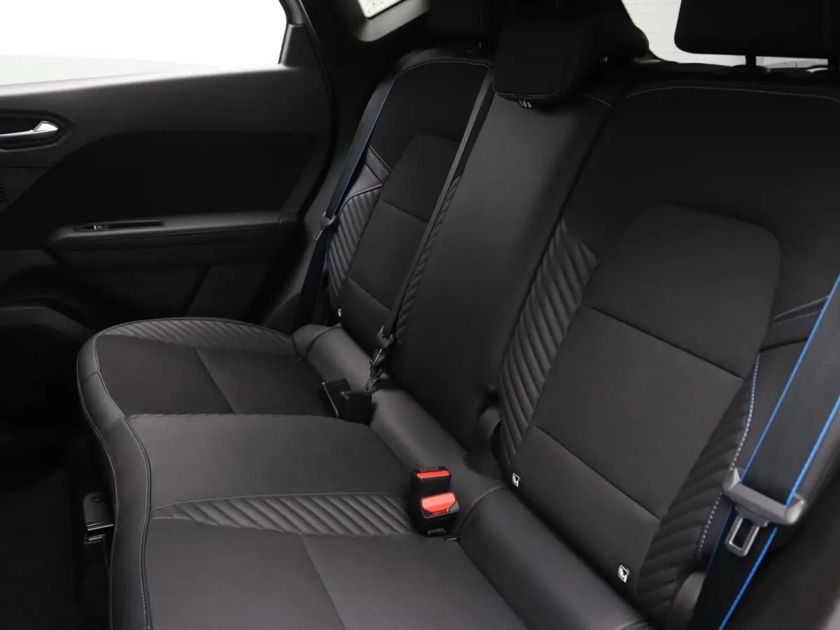 145pk E-Tech full hybrid esprit Alpine Apple Carplay/Android Auto | Harman Kardon