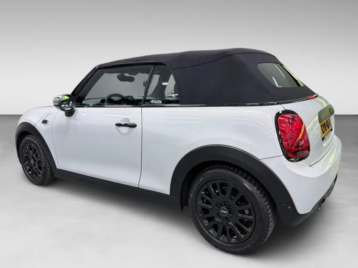 1.5 CHILI BLACK-LINE 27DKM/V-COCKPIT/NAVI/LED/DAB/CARPLAY/ECC/PDC/CRUISE///