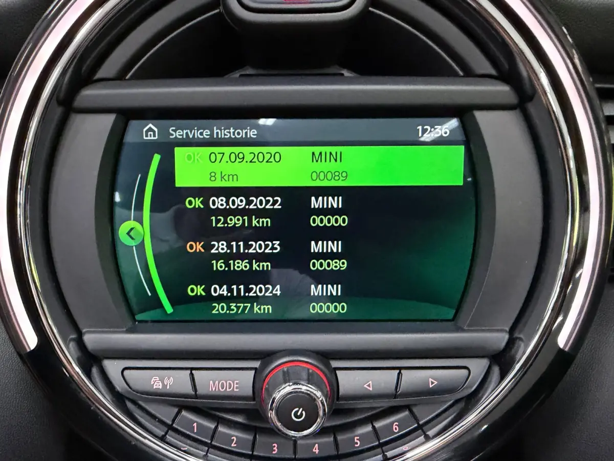 1.5 CHILI BLACK-LINE 27DKM/V-COCKPIT/NAVI/LED/DAB/CARPLAY/ECC/PDC/CRUISE///