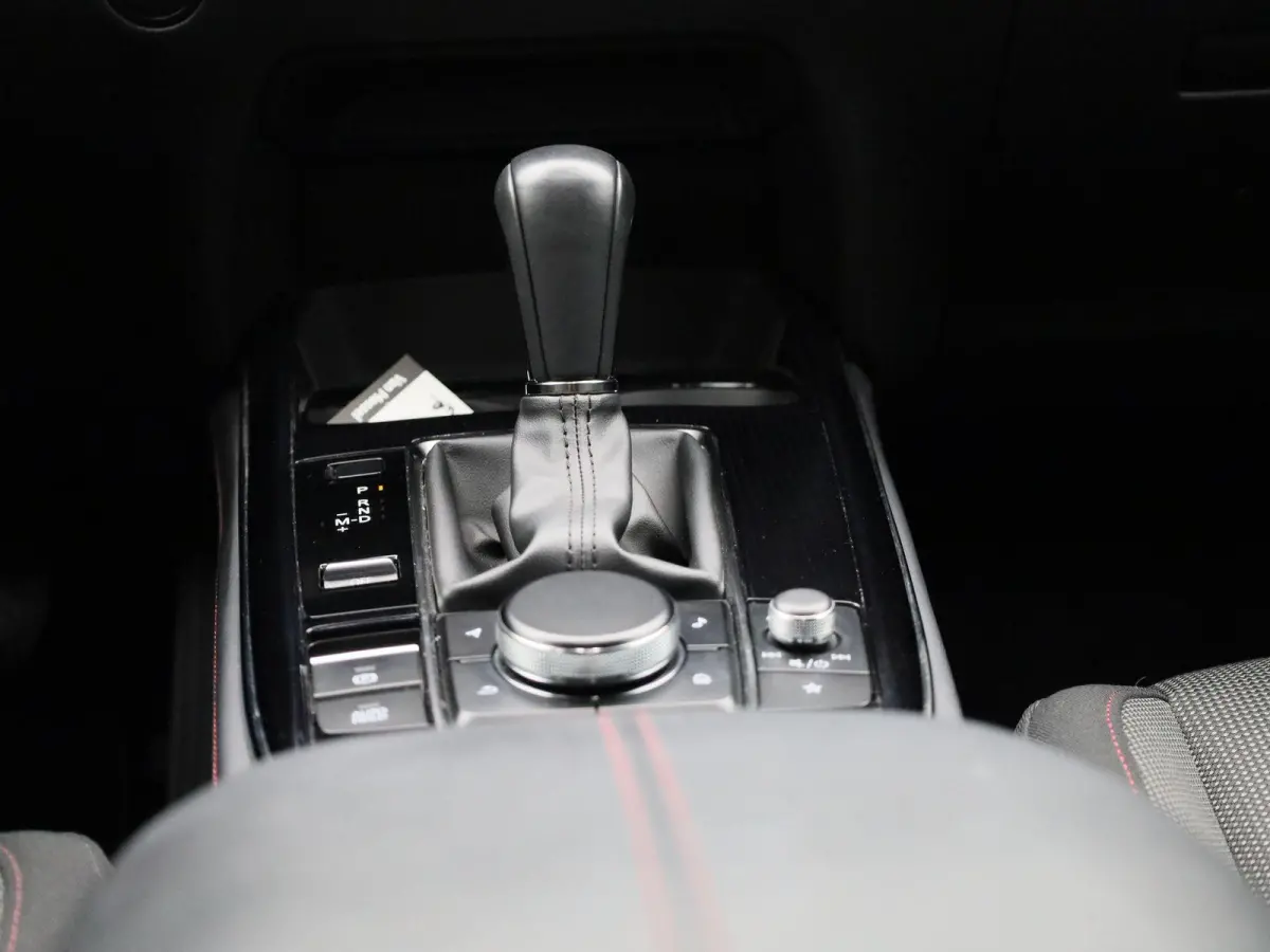 2.0 e-SkyActiv-G M Hybrid Homura | Automaat | Apple Carplay / Android Auto | Camera | Parkeersensoren | Stoelverwarming |