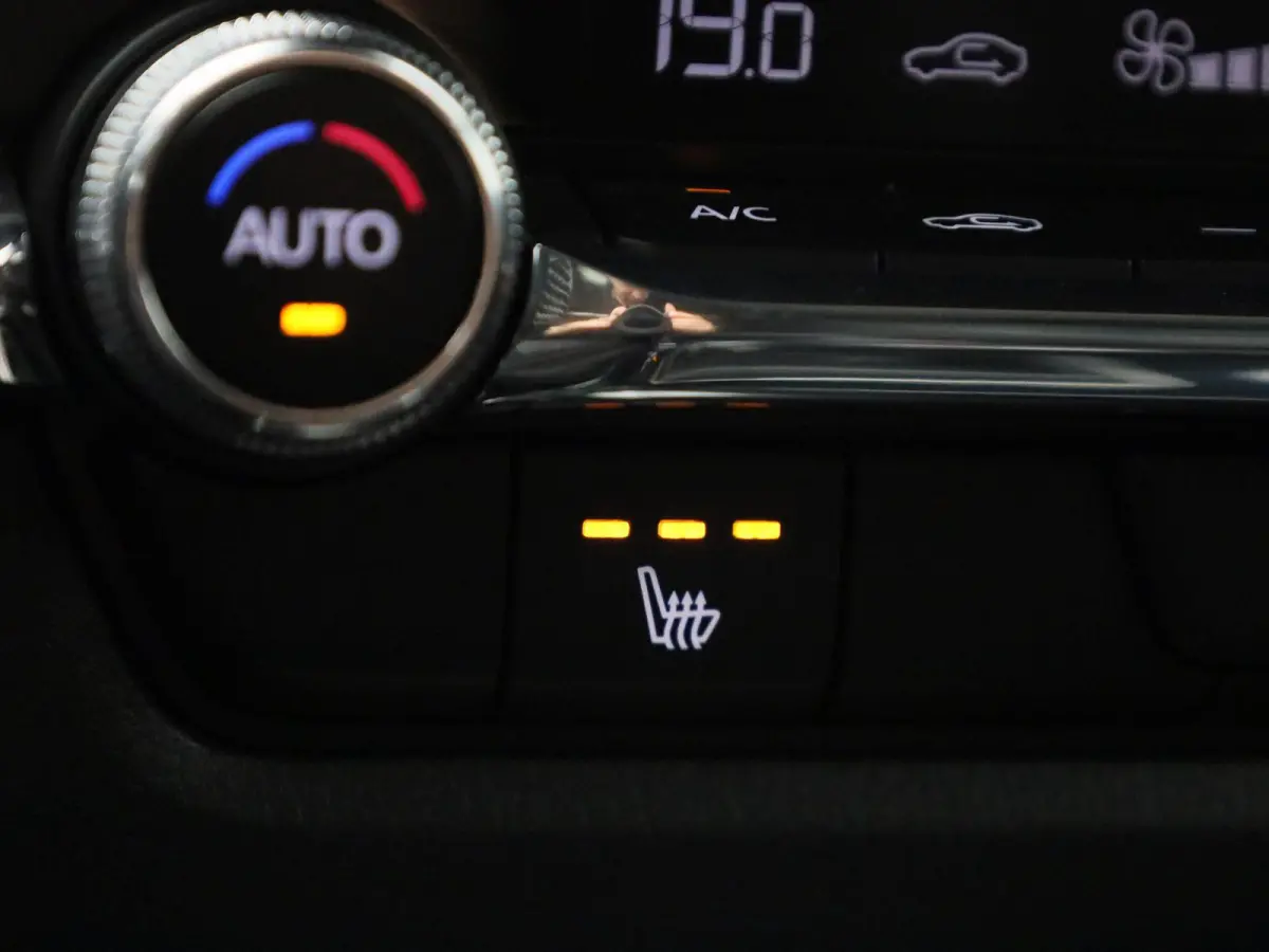 2.0 e-SkyActiv-G M Hybrid Homura | Automaat | Apple Carplay / Android Auto | Camera | Parkeersensoren | Stoelverwarming |