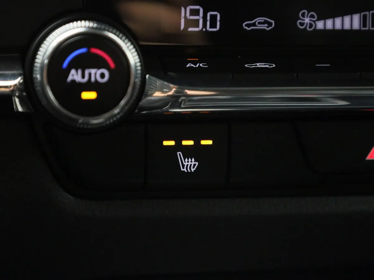 2.0 e-SkyActiv-G M Hybrid Homura | Automaat | Apple Carplay / Android Auto | Camera | Parkeersensoren | Stoelverwarming |