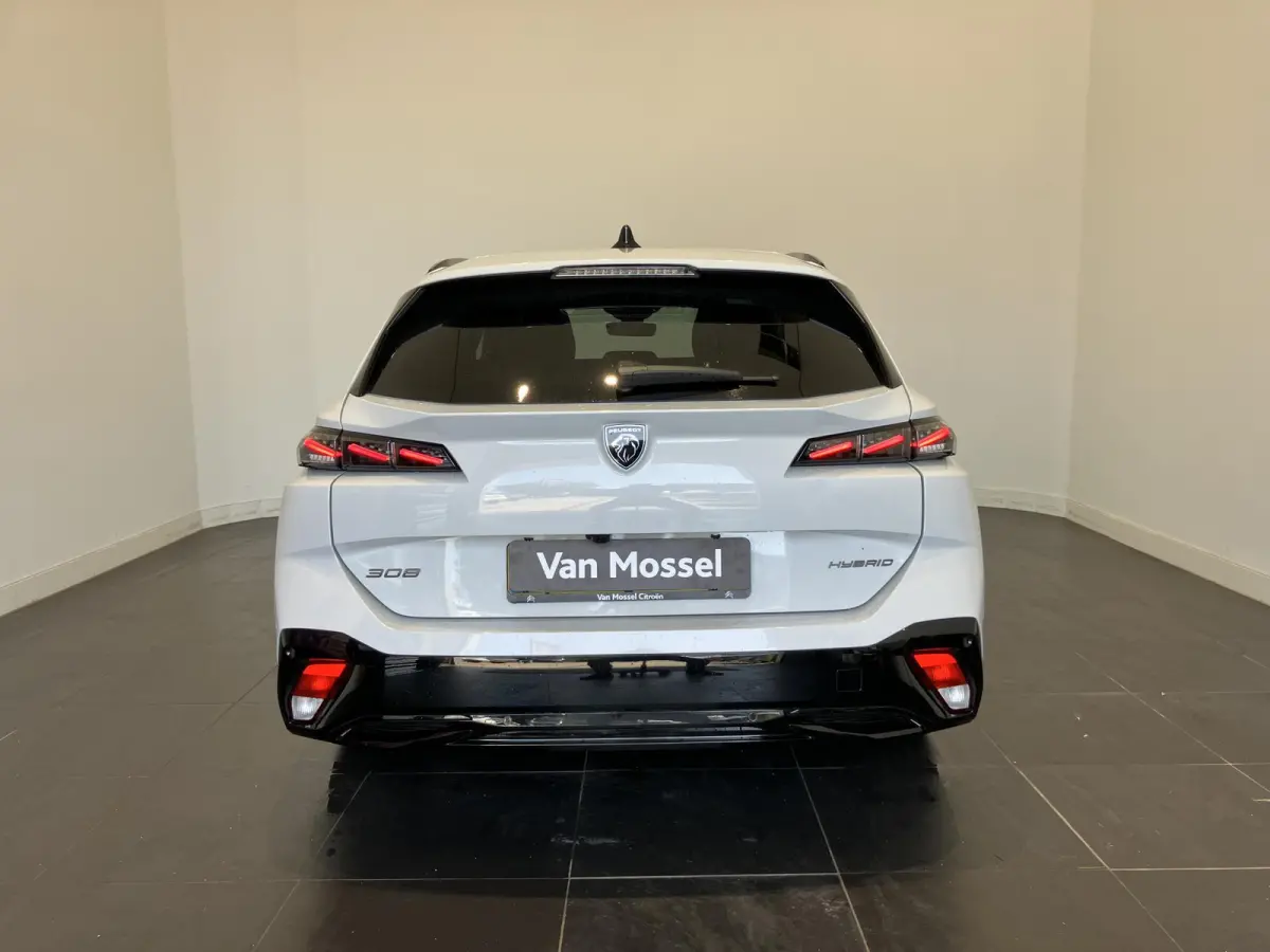 1.2 Hybrid 145 e-DCS6 GT | Apple Carplay & Android Auto | Stoelverwarming en Massage | 360 Camera | DEMO AUTO NEEM CONTACT OP VOOR INFO |