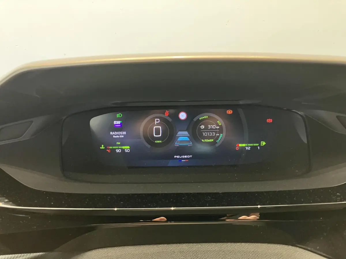1.2 Hybrid 145 e-DCS6 GT | Apple Carplay & Android Auto | Stoelverwarming en Massage | 360 Camera | DEMO AUTO NEEM CONTACT OP VOOR INFO |