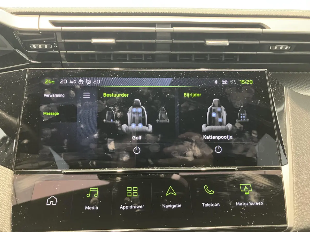 1.2 Hybrid 145 e-DCS6 GT | Apple Carplay & Android Auto | Stoelverwarming en Massage | 360 Camera | DEMO AUTO NEEM CONTACT OP VOOR INFO |