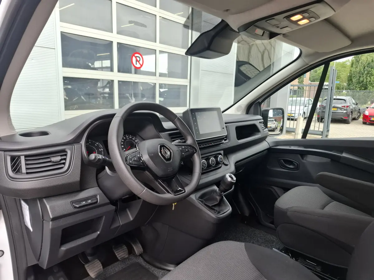 2.0 Blue dCi 110 T29 L2H1 Start DC | Navigatie/Android/Apple Carplay | Parkeersensoren Achter | Cruise Control | Airco | DAB | LED Koplampen |