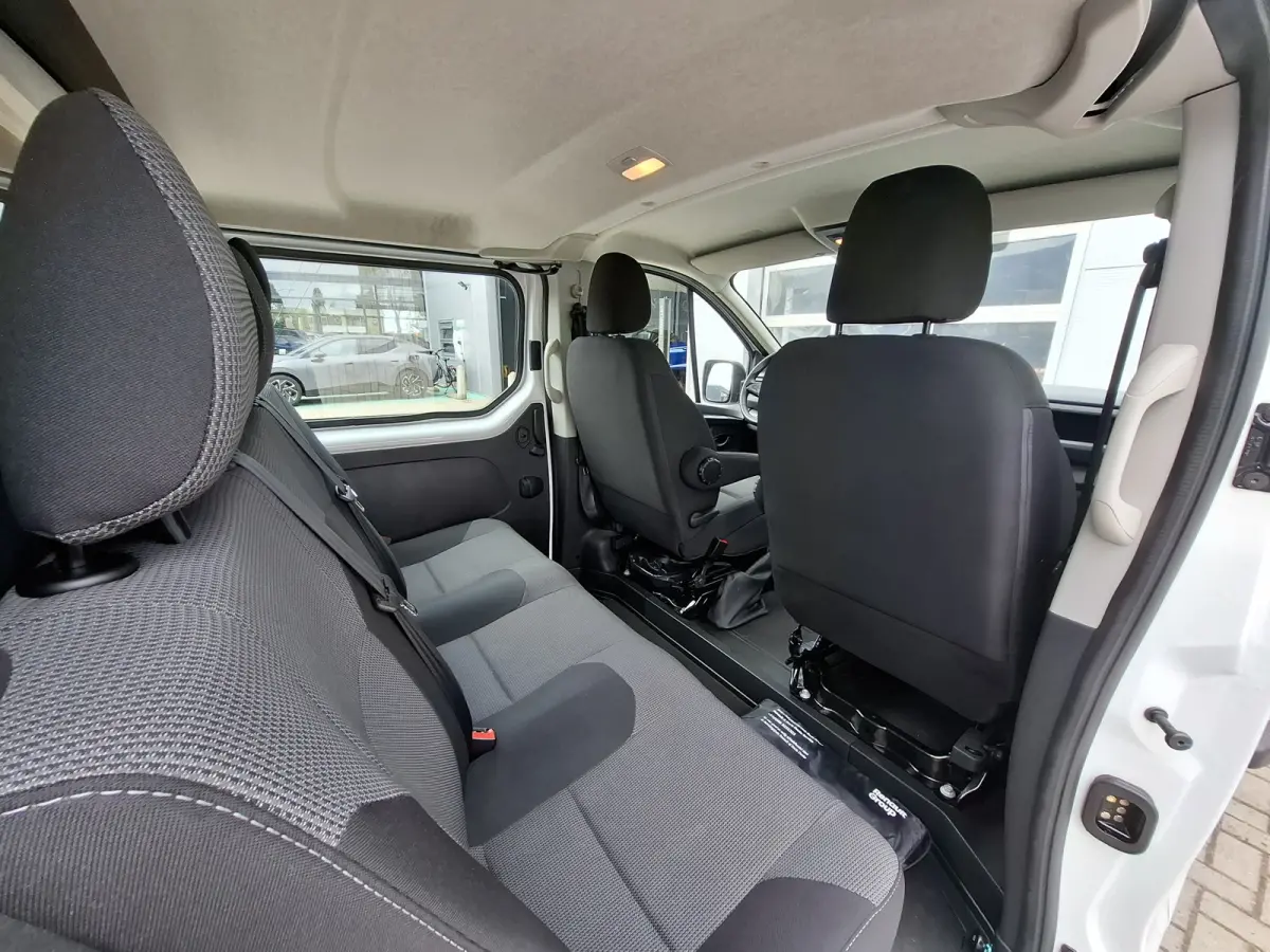 2.0 Blue dCi 110 T29 L2H1 Start DC | Navigatie/Android/Apple Carplay | Parkeersensoren Achter | Cruise Control | Airco | DAB | LED Koplampen |