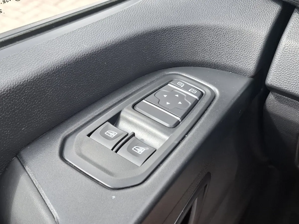 2.0 Blue dCi 110 T29 L2H1 Start DC | Navigatie/Android/Apple Carplay | Parkeersensoren Achter | Cruise Control | Airco | DAB | LED Koplampen |