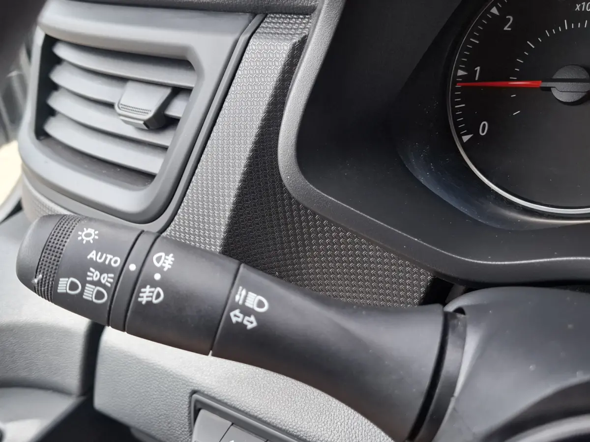 2.0 Blue dCi 110 T29 L2H1 Start DC | Navigatie/Android/Apple Carplay | Parkeersensoren Achter | Cruise Control | Airco | DAB | LED Koplampen |