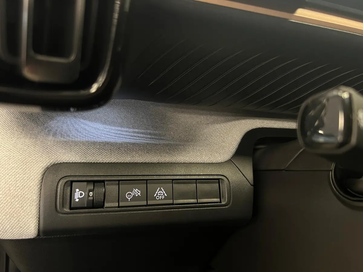 1.2 HYBRID 145PK AUT. PLUS /CAMERA / CARPLAY / CLIMAT.C / CRUISE.C /