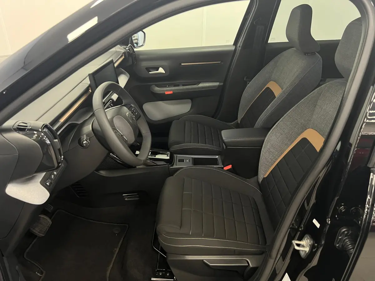 1.2 HYBRID 145PK AUT. PLUS /CAMERA / CARPLAY / CLIMAT.C / CRUISE.C /
