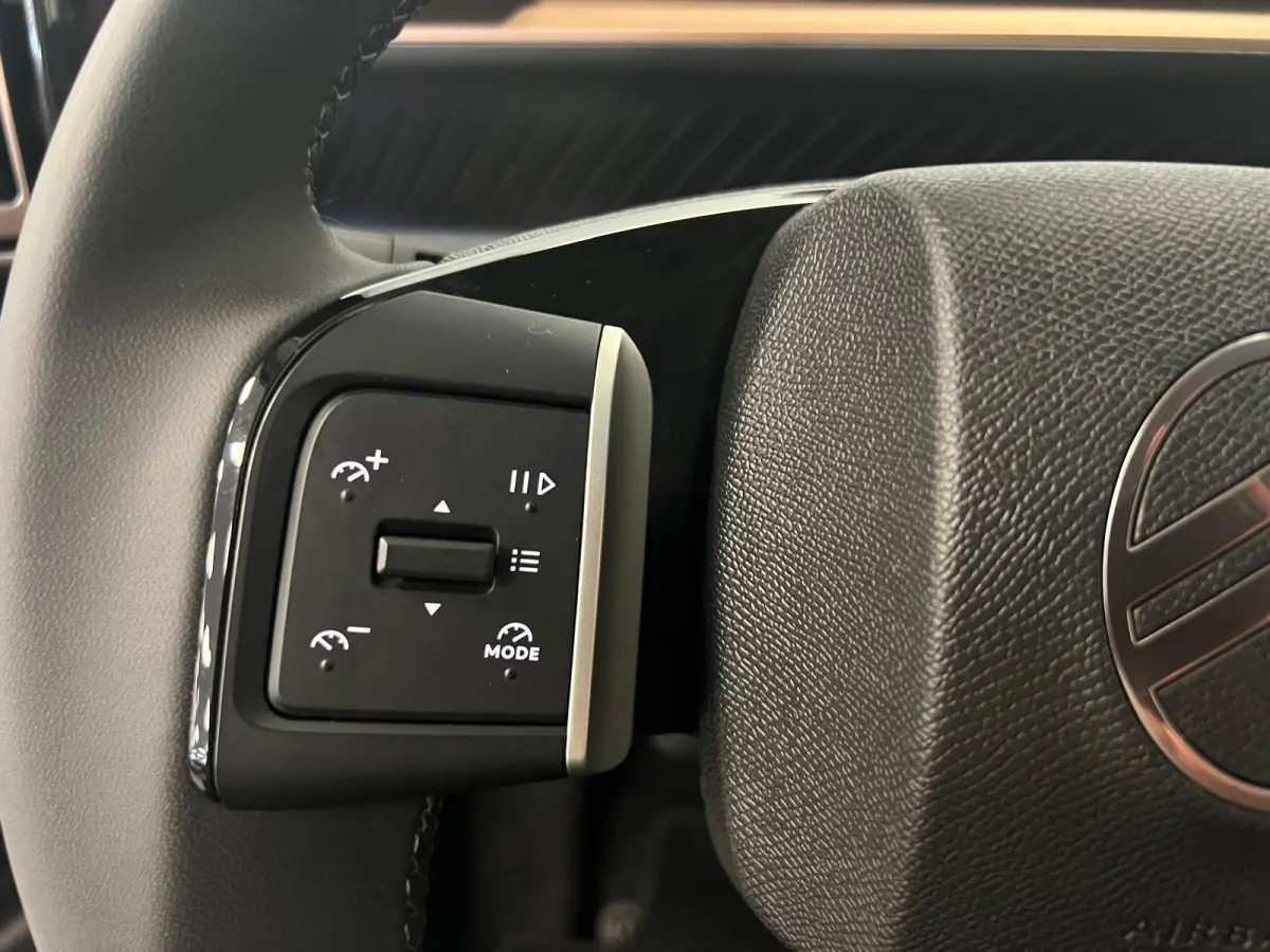 1.2 HYBRID 145PK AUT. PLUS /CAMERA / CARPLAY / CLIMAT.C / CRUISE.C /