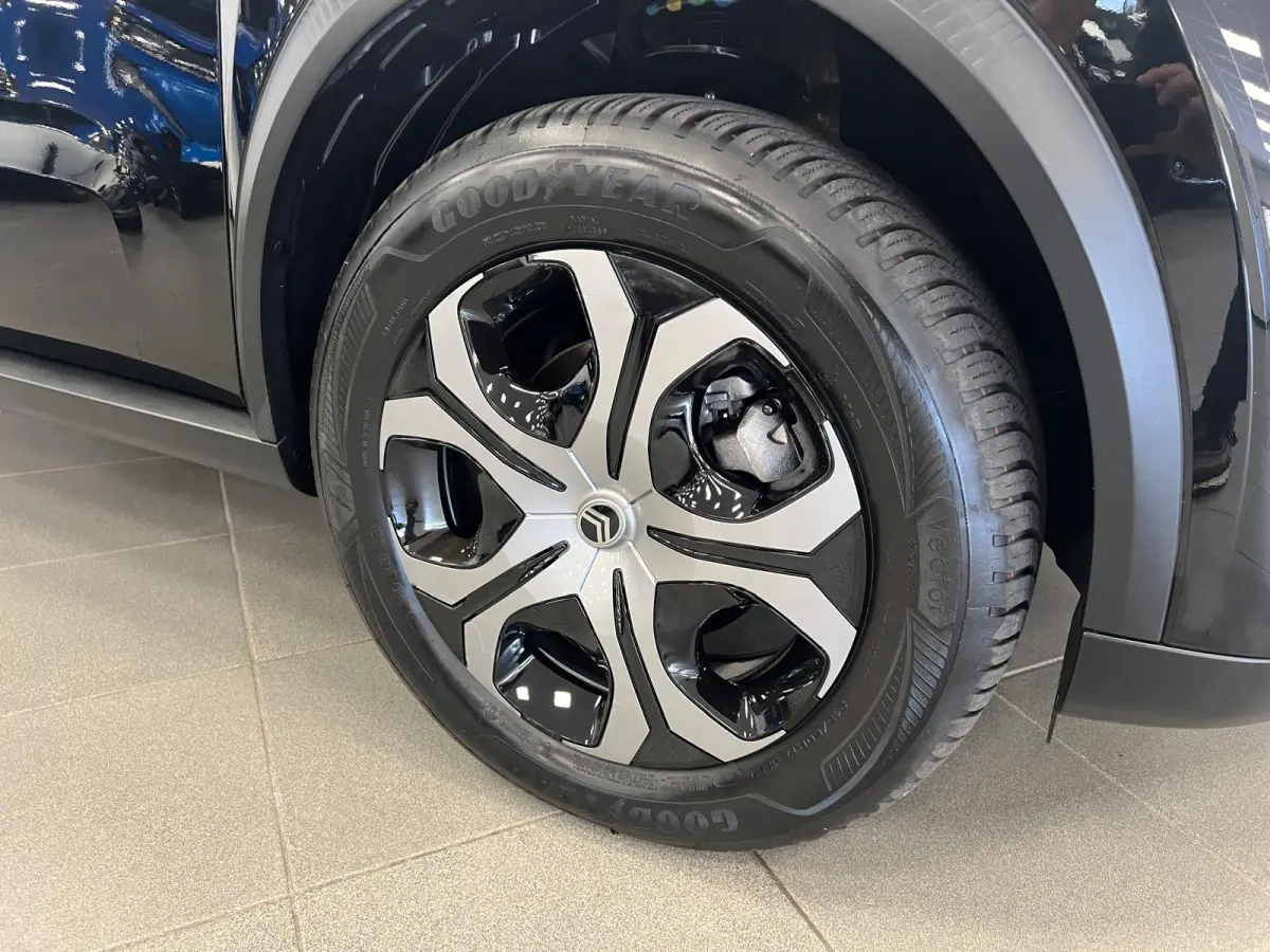 1.2 HYBRID 145PK AUT. PLUS /CAMERA / CARPLAY / CLIMAT.C / CRUISE.C /