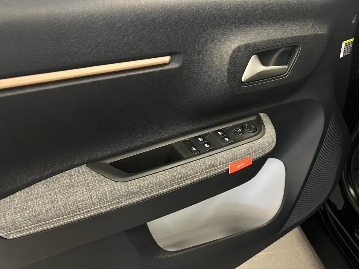 1.2 HYBRID 145PK AUT. PLUS /CAMERA / CARPLAY / CLIMAT.C / CRUISE.C /