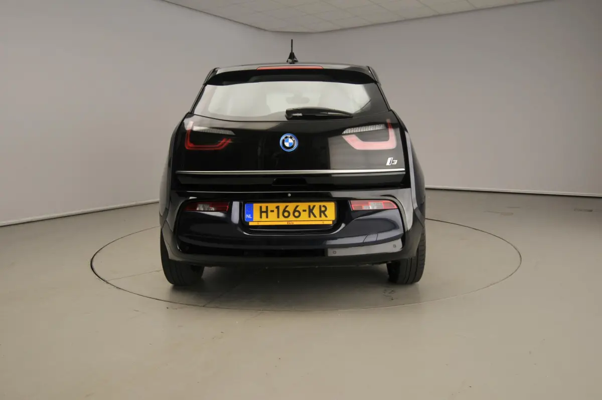 Executive Edition 120Ah 42 kWh LED | Navigatie | Stoelverwarming | Clima | PDC | DAB | Alu 20 inch