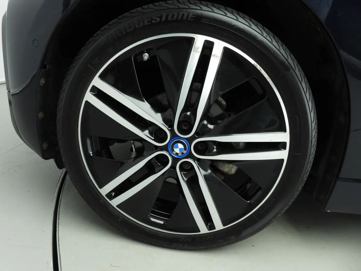 Executive Edition 120Ah 42 kWh LED | Navigatie | Stoelverwarming | Clima | PDC | DAB | Alu 20 inch
