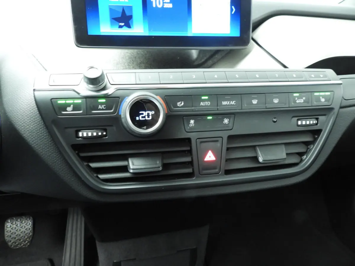 Executive Edition 120Ah 42 kWh LED | Navigatie | Stoelverwarming | Clima | PDC | DAB | Alu 20 inch