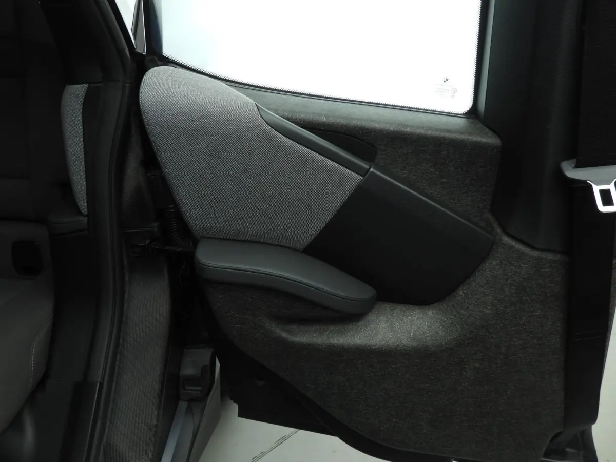 Executive Edition 120Ah 42 kWh LED | Navigatie | Stoelverwarming | Clima | PDC | DAB | Alu 20 inch