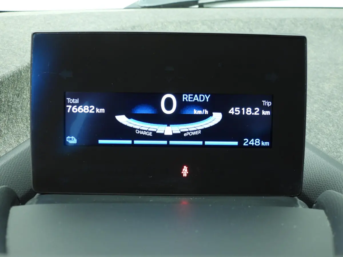Executive Edition 120Ah 42 kWh LED | Navigatie | Stoelverwarming | Clima | PDC | DAB | Alu 20 inch