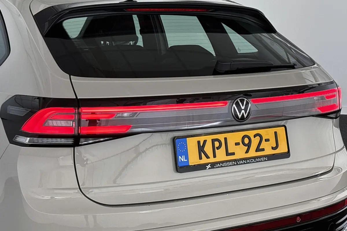 1.5 TSI R-Line Business DSG Automaat Stoelverwarming