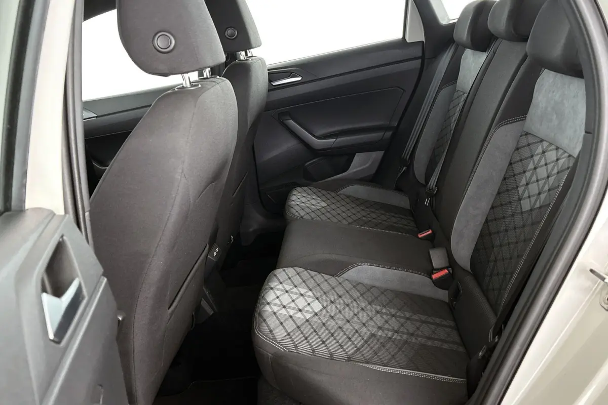 1.5 TSI R-Line Business DSG Automaat Stoelverwarming