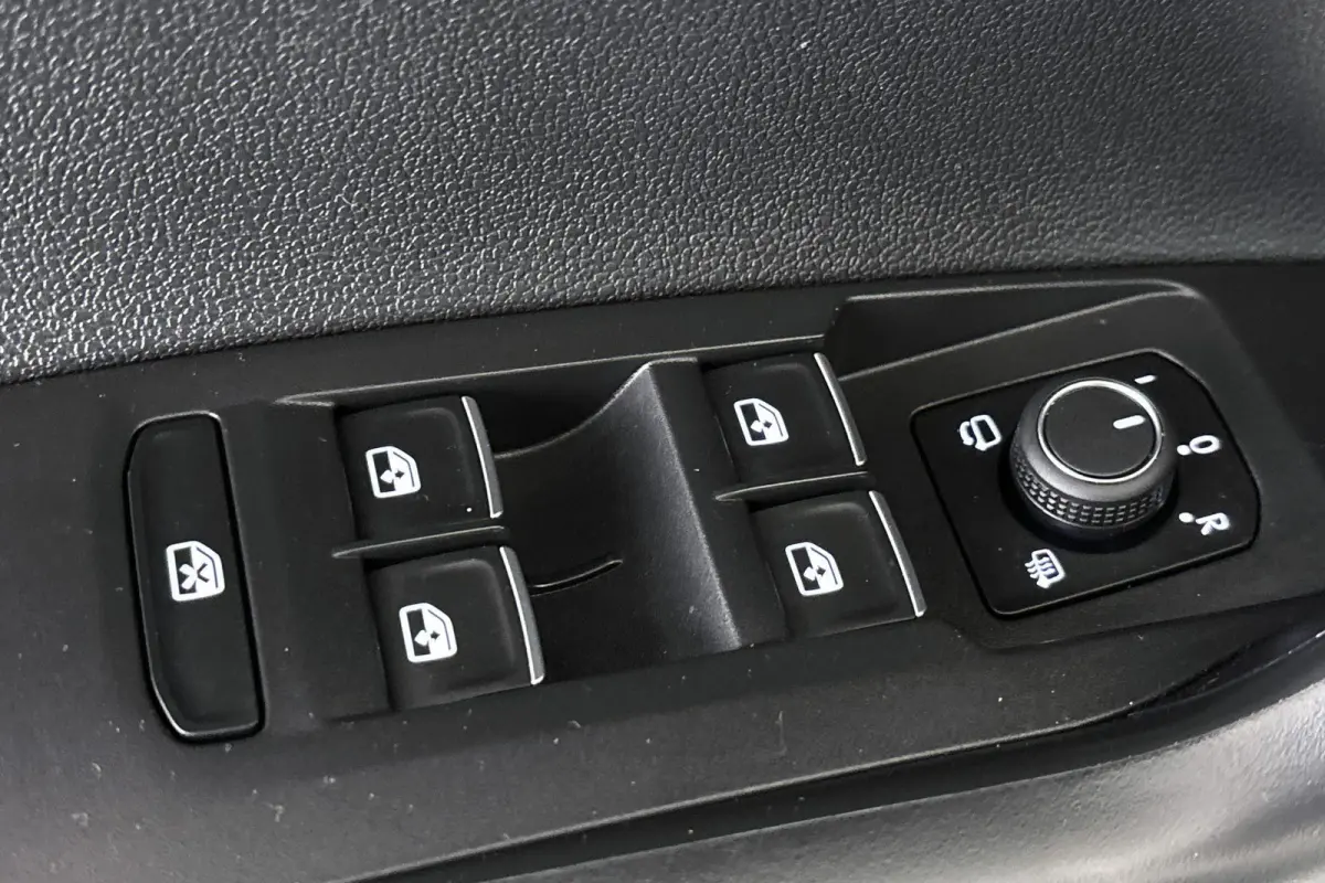 1.5 TSI R-Line Business DSG Automaat Stoelverwarming