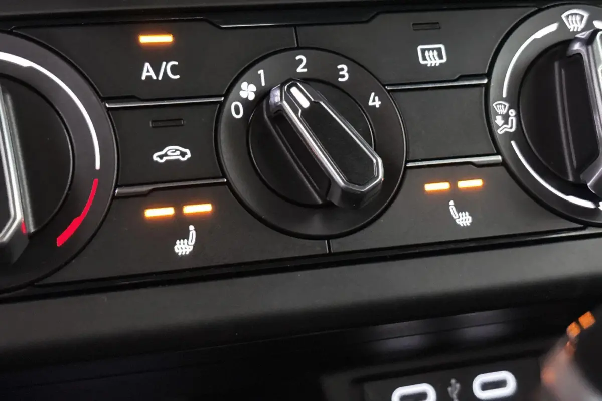 1.5 TSI R-Line Business DSG Automaat Stoelverwarming