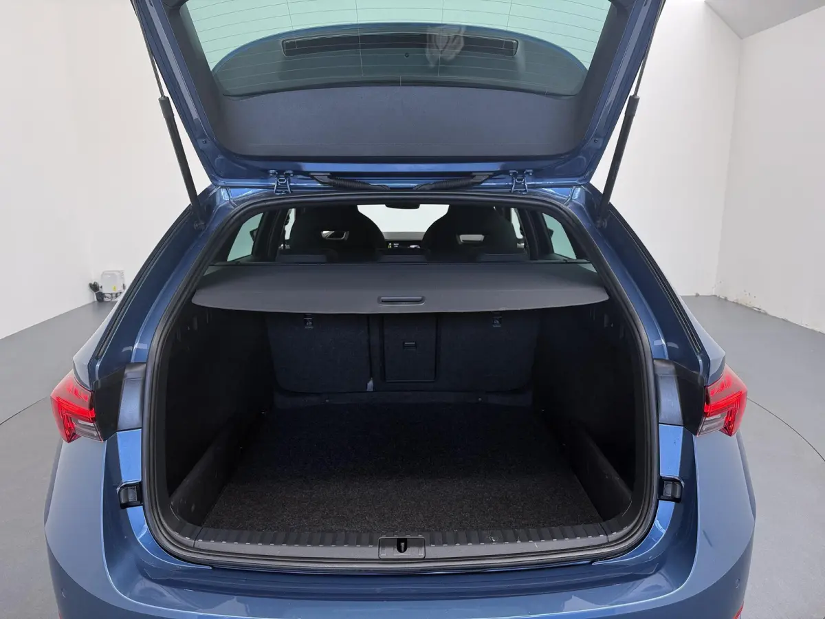 1.0 e-TSI Ambition | Automaat | Achteruitrijcamera | Stoelverwarming | CarPlay |