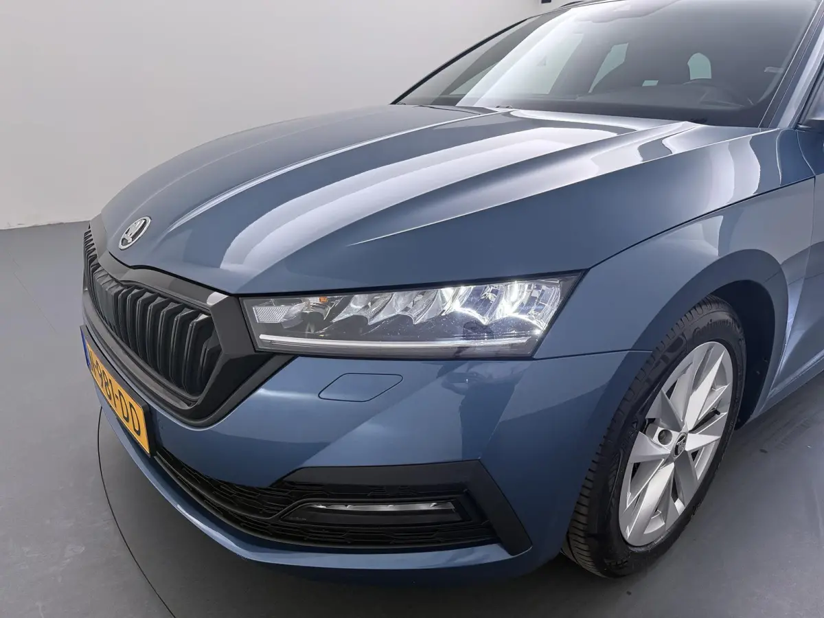 1.0 e-TSI Ambition | Automaat | Achteruitrijcamera | Stoelverwarming | CarPlay |
