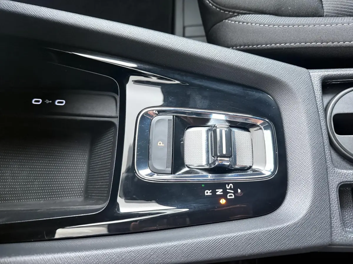 1.0 e-TSI Ambition | Automaat | Achteruitrijcamera | Stoelverwarming | CarPlay |