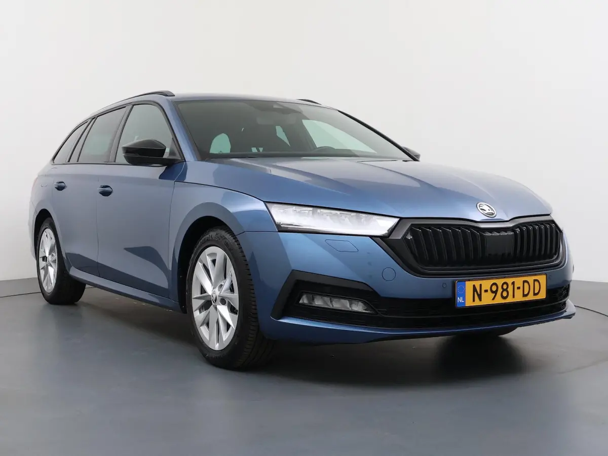 1.0 e-TSI Ambition | Automaat | Achteruitrijcamera | Stoelverwarming | CarPlay |