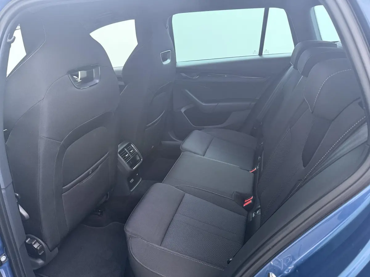 1.0 e-TSI Ambition | Automaat | Achteruitrijcamera | Stoelverwarming | CarPlay |