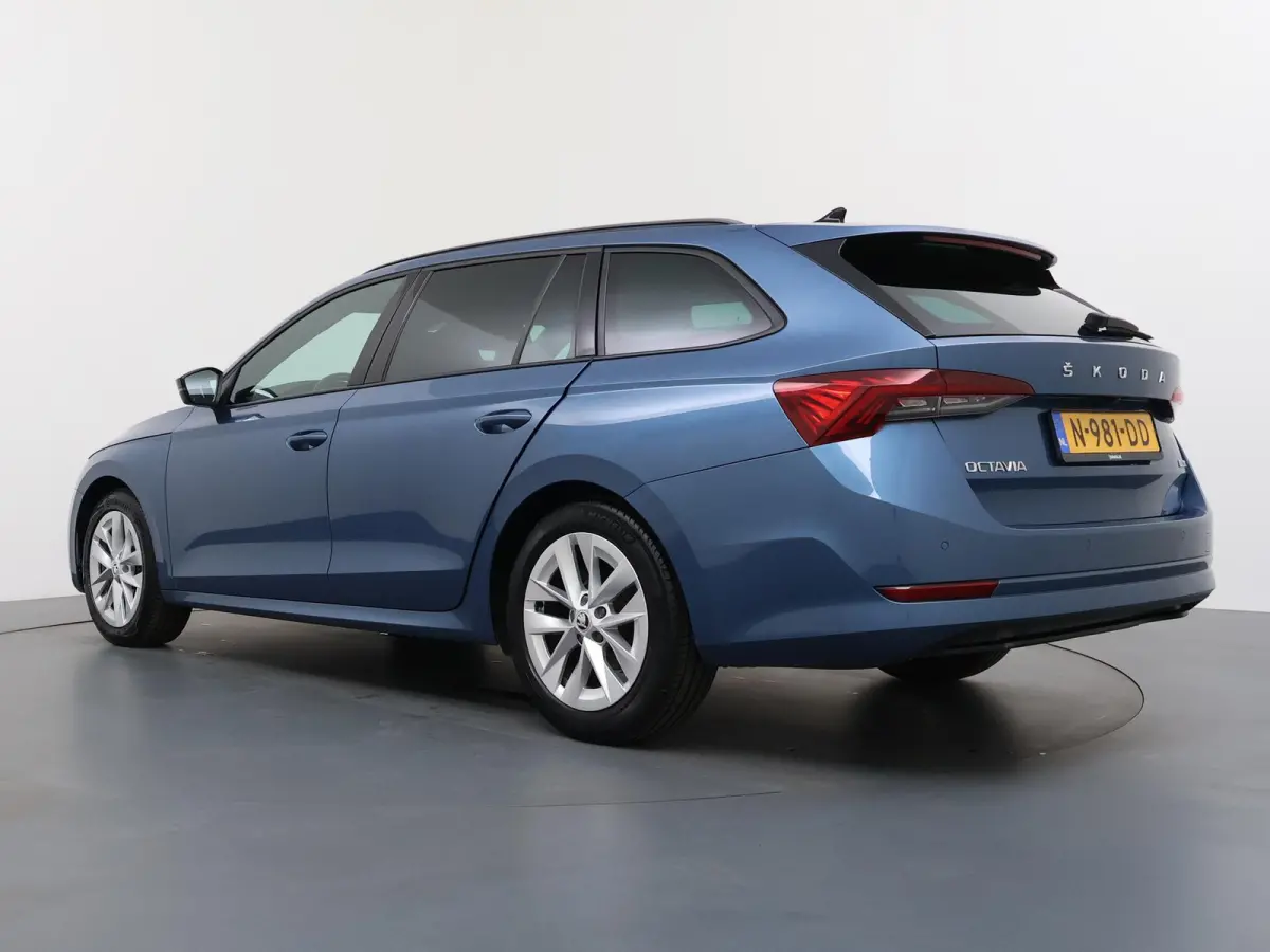 1.0 e-TSI Ambition | Automaat | Achteruitrijcamera | Stoelverwarming | CarPlay |