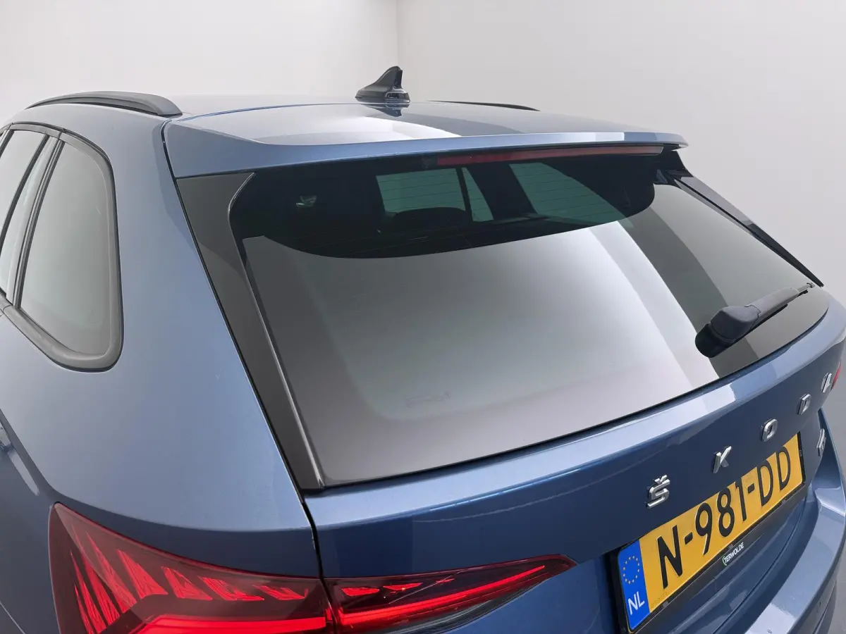 1.0 e-TSI Ambition | Automaat | Achteruitrijcamera | Stoelverwarming | CarPlay |