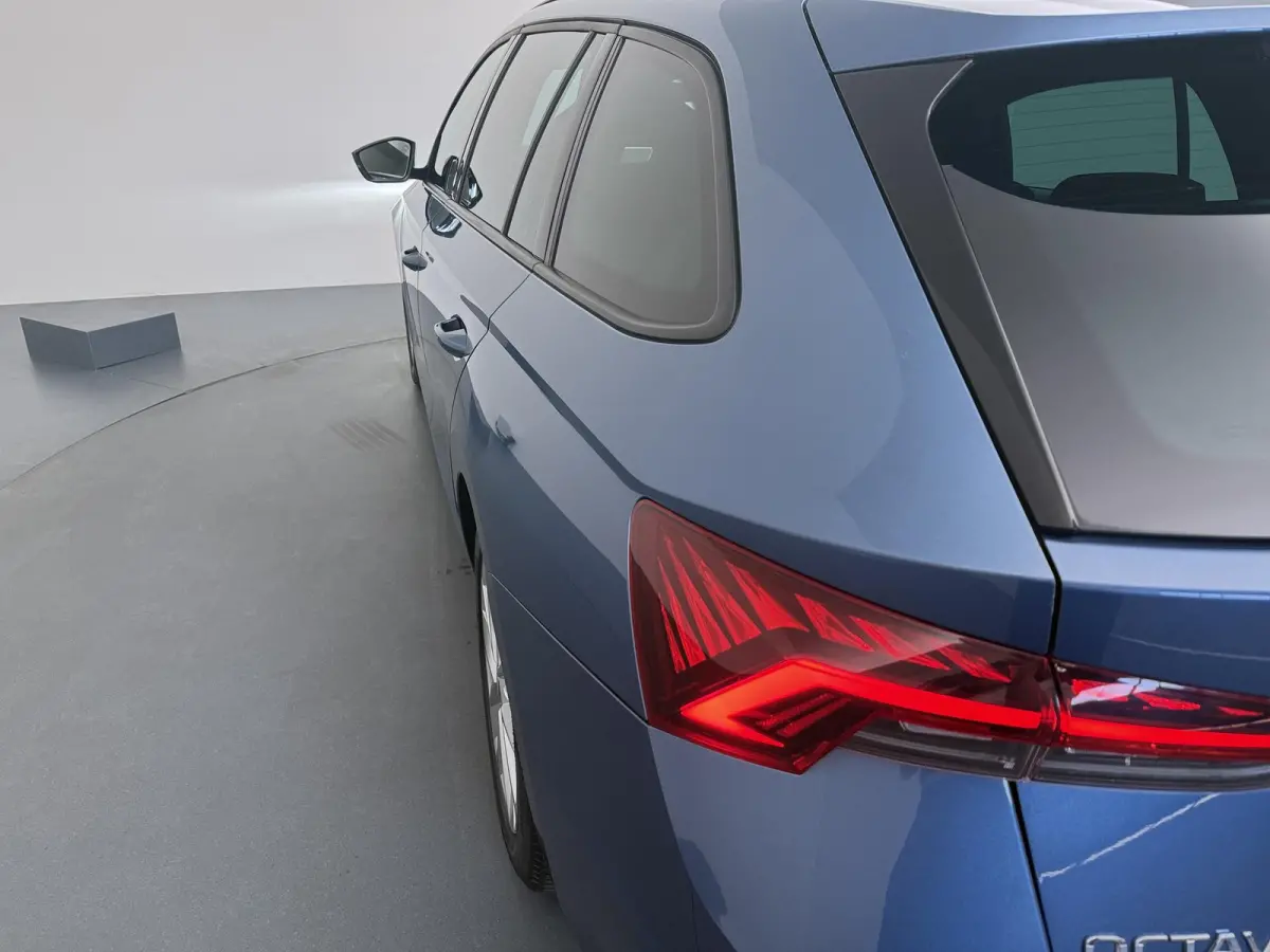 1.0 e-TSI Ambition | Automaat | Achteruitrijcamera | Stoelverwarming | CarPlay |