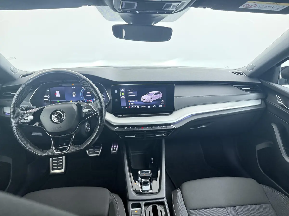 1.0 e-TSI Ambition | Automaat | Achteruitrijcamera | Stoelverwarming | CarPlay |