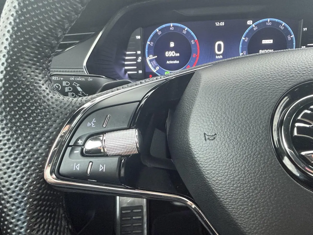 1.0 e-TSI Ambition | Automaat | Achteruitrijcamera | Stoelverwarming | CarPlay |