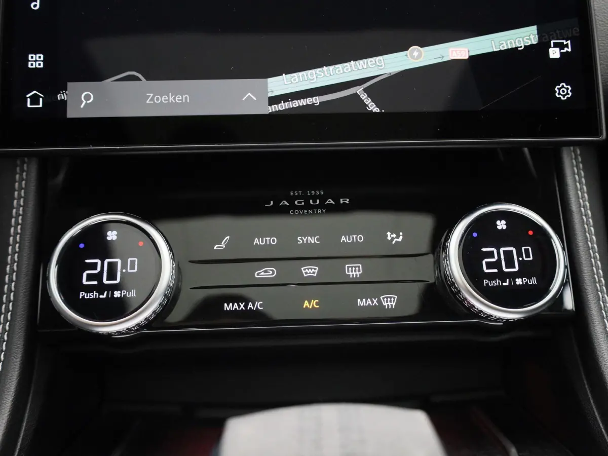 2.0 P400e PHEV SE | Automaat | Apple Carplay / Android Auto | Panoramadak | Parkeersensoren | Stuurverwarming |
