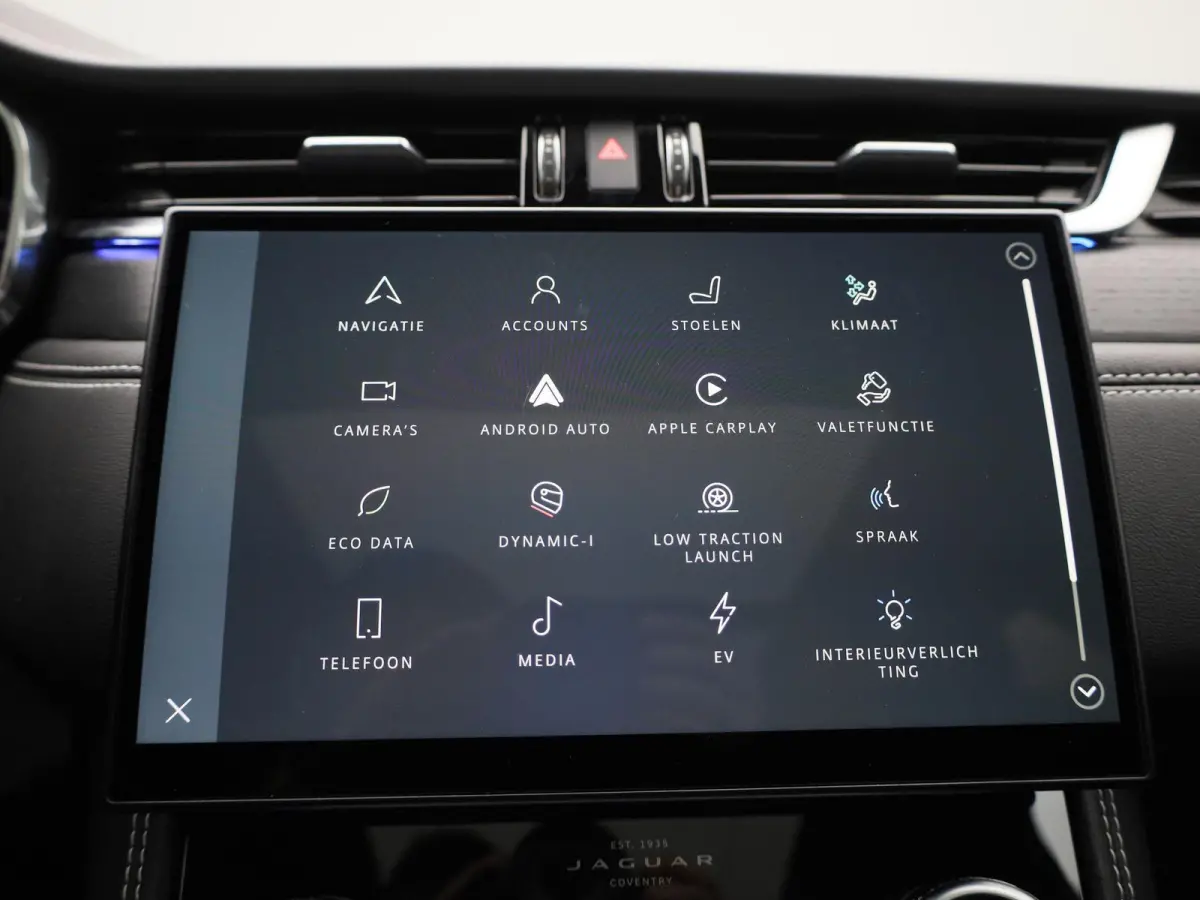 2.0 P400e PHEV SE | Automaat | Apple Carplay / Android Auto | Panoramadak | Parkeersensoren | Stuurverwarming |