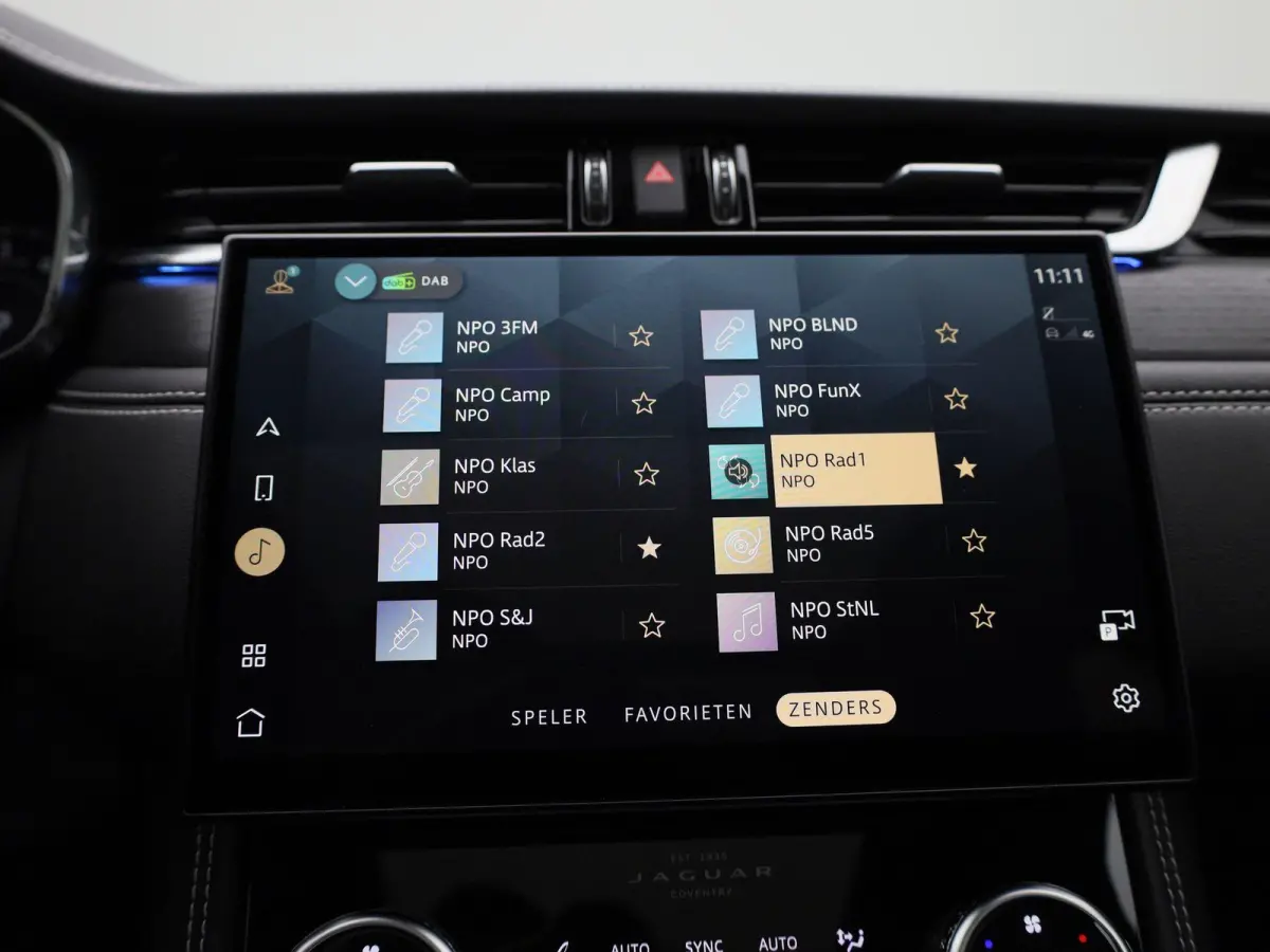 2.0 P400e PHEV SE | Automaat | Apple Carplay / Android Auto | Panoramadak | Parkeersensoren | Stuurverwarming |